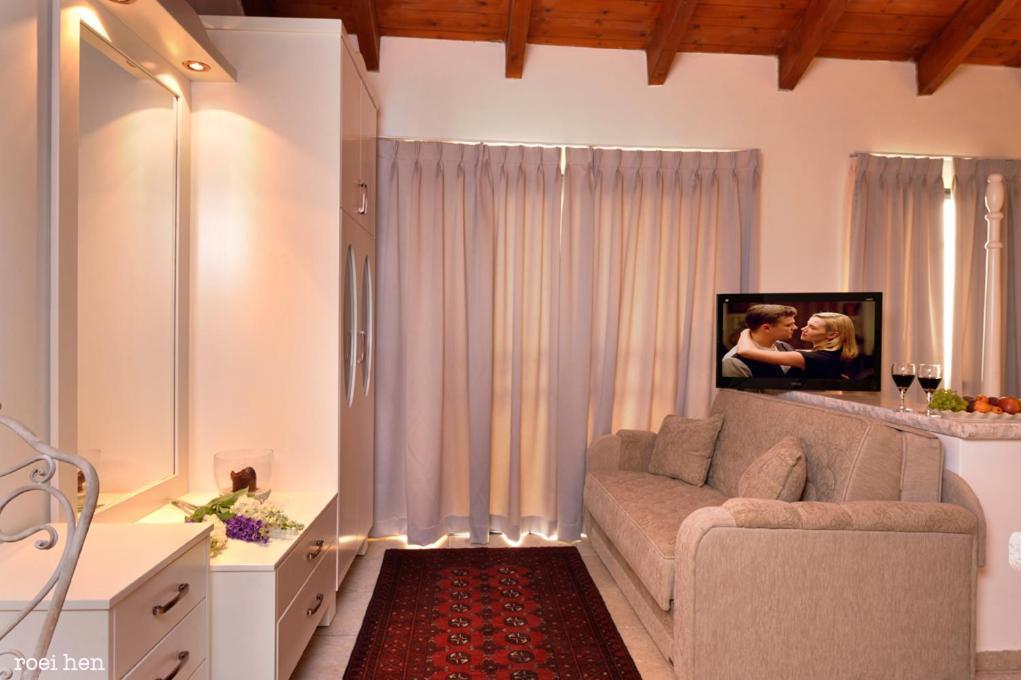 Old City Inn Safed Room photo