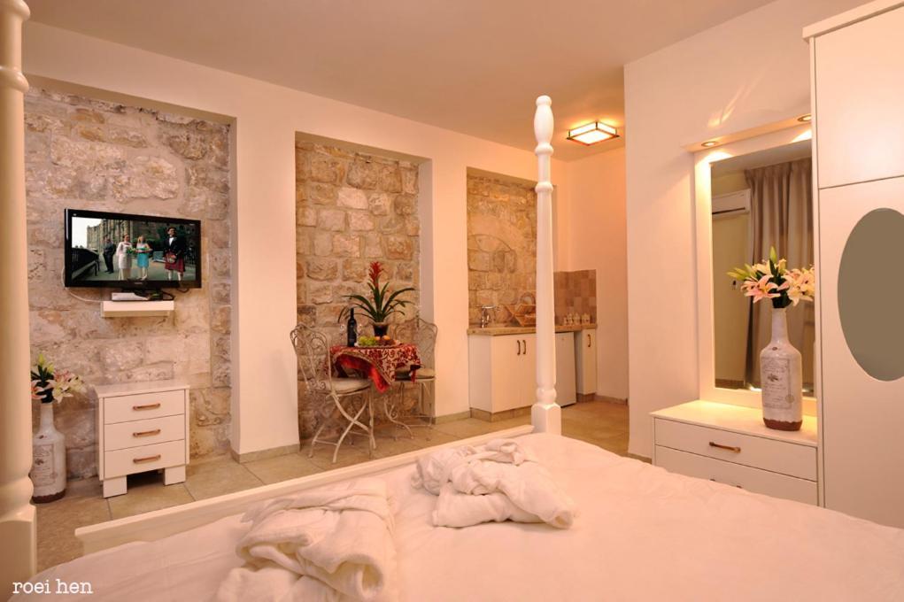 Old City Inn Safed Room photo